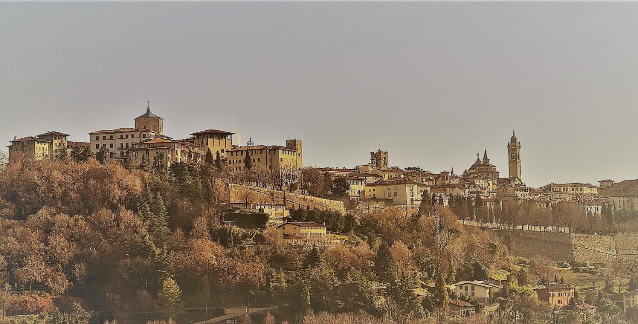 Hotel Piazza Vecchia Бергамо Экстерьер фото
