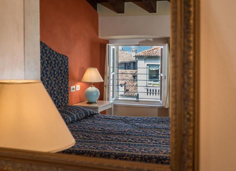 Hotel Piazza Vecchia Бергамо Экстерьер фото